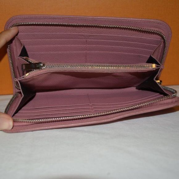 𝅺SAINT Laurent Light Pink Long zippy wallet - Picture 3 of 6